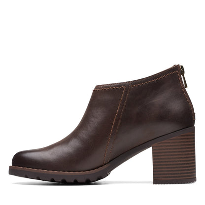 Clarks Leda Step 26174958 Womens Brown Wide Leather Ankle & Booties Boots