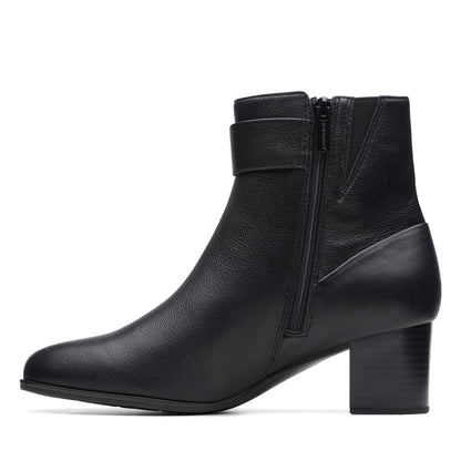 Clarks Loken Zip Waterproof 26174964 Womens Black Wide Ankle & Booties Boots