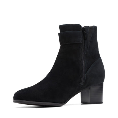 Clarks Loken Zip Waterproof 26174965 Womens Black Wide Ankle & Booties Boots