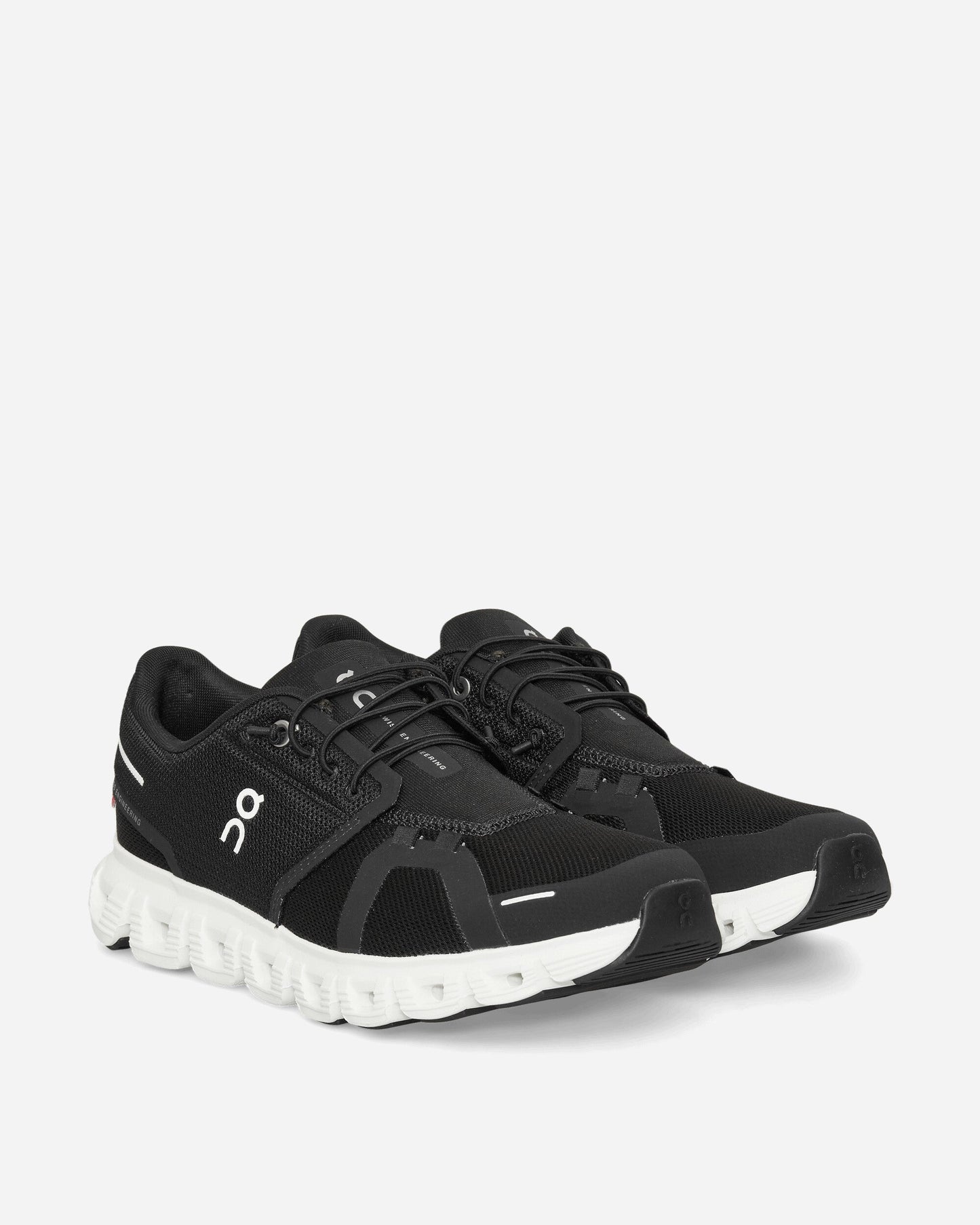 Cloud 6 Sneakers Black / White