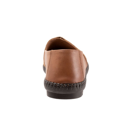 Trotters Ruby T2265-215 Womens Brown Leather Slip On Loafer Flats Shoes