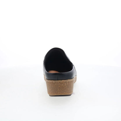 Softwalk Arvada S2302-001 Womens Black Leather Clog Flats Shoes