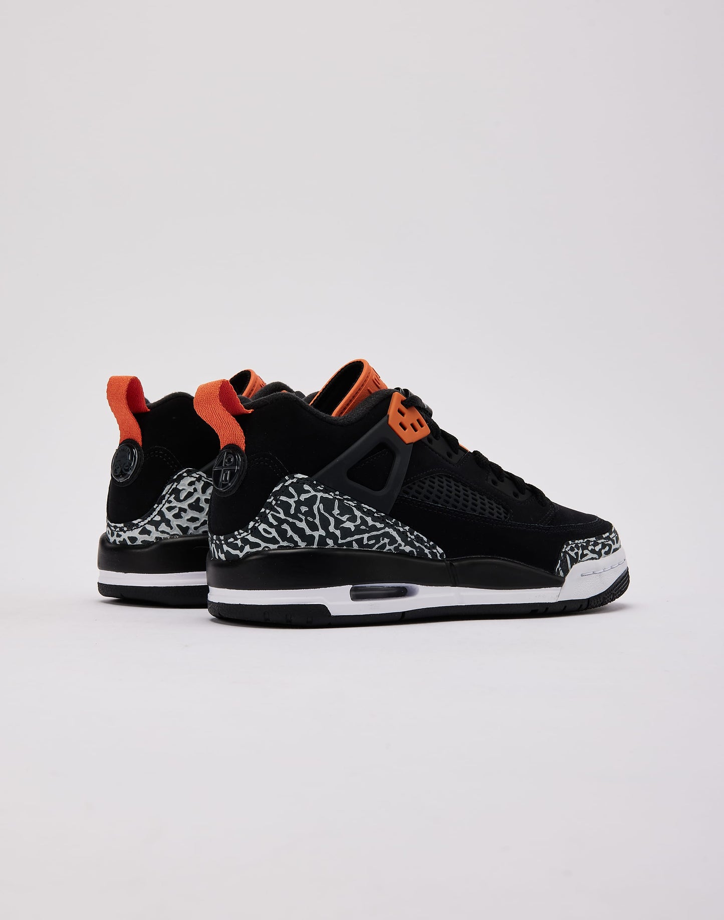 Jordan Spizike Low Grade-School