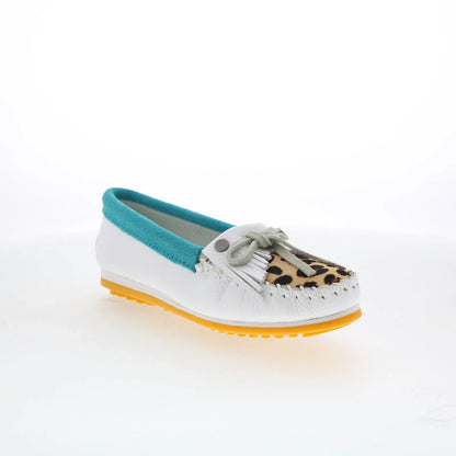 Minnetonka Kilty Plus Leopard Plug 4327 Womens White Loafer Flats Shoes