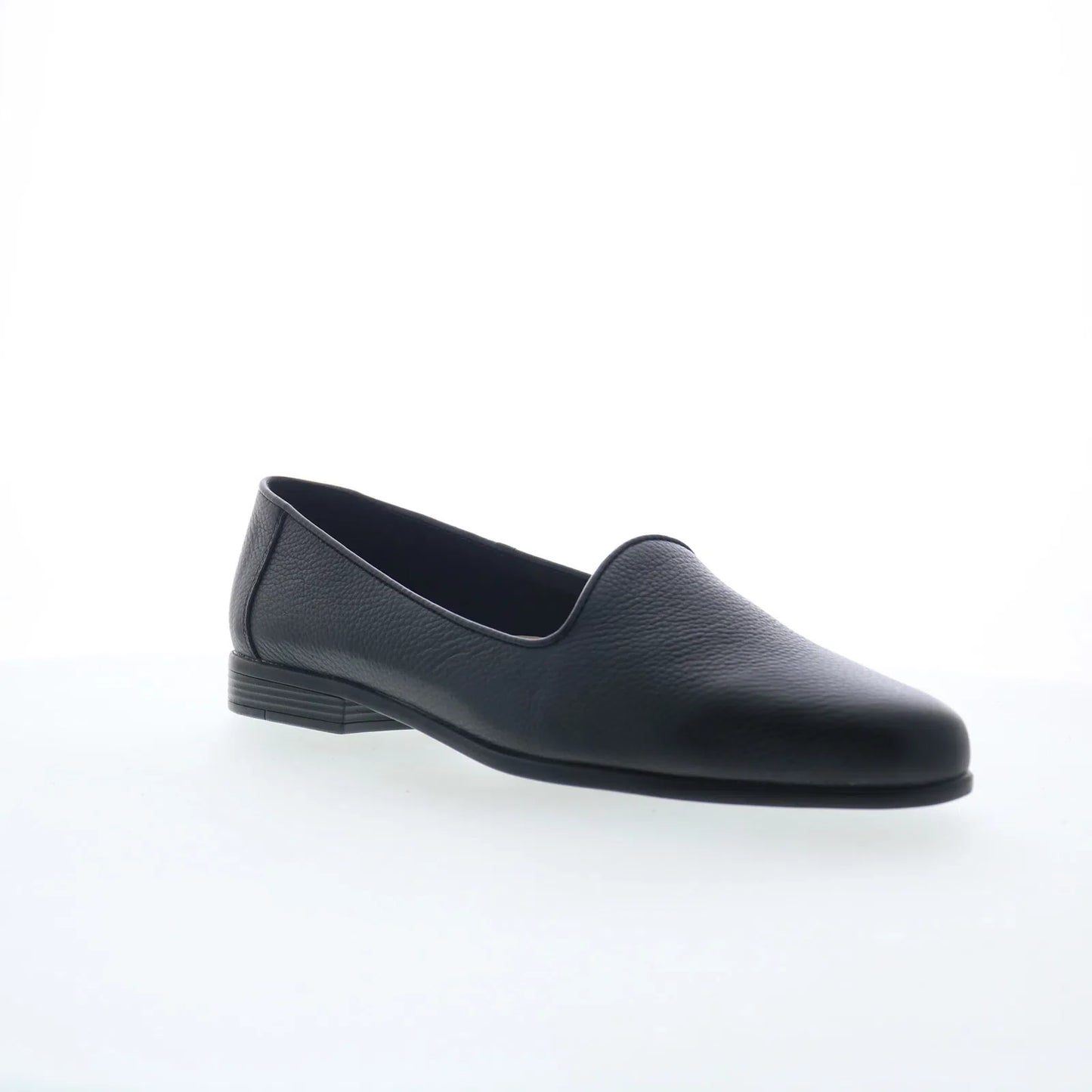 Trotters Liz Tumbled T1807-001 Womens Black Leather Loafer Flats Shoes