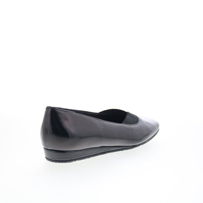 SoftWalk Viana S2217-005 Womens Black Leather Slip On Ballet Flats Shoes
